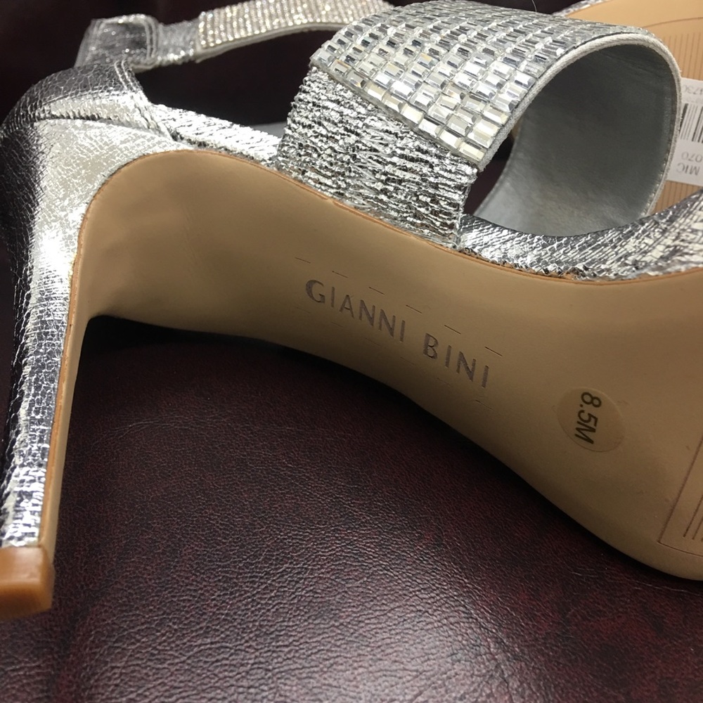 High heels - Picture 6 of 6